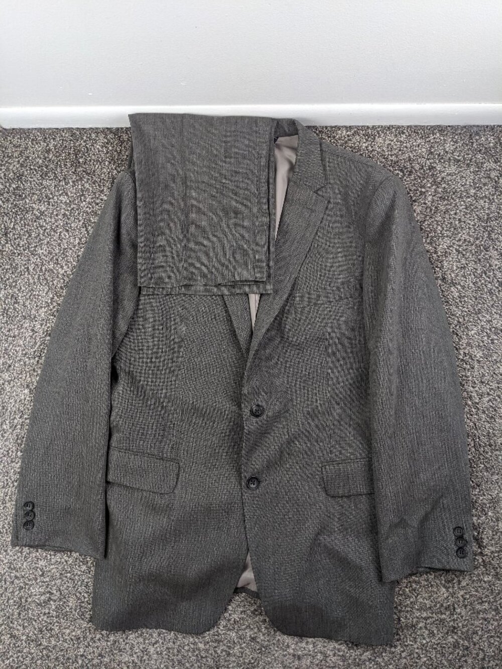 Banana Republic Suit 40R 100% Wool Herringbone Gray 33x32 Modern Fit